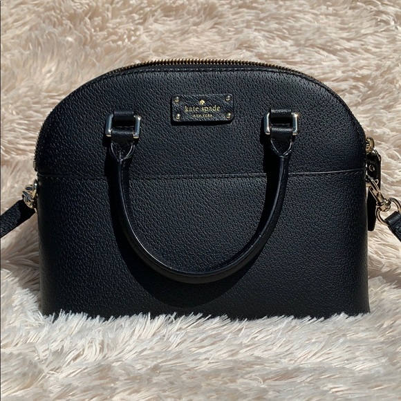 kate spade Handbags - Kate Spade black small cross body purse